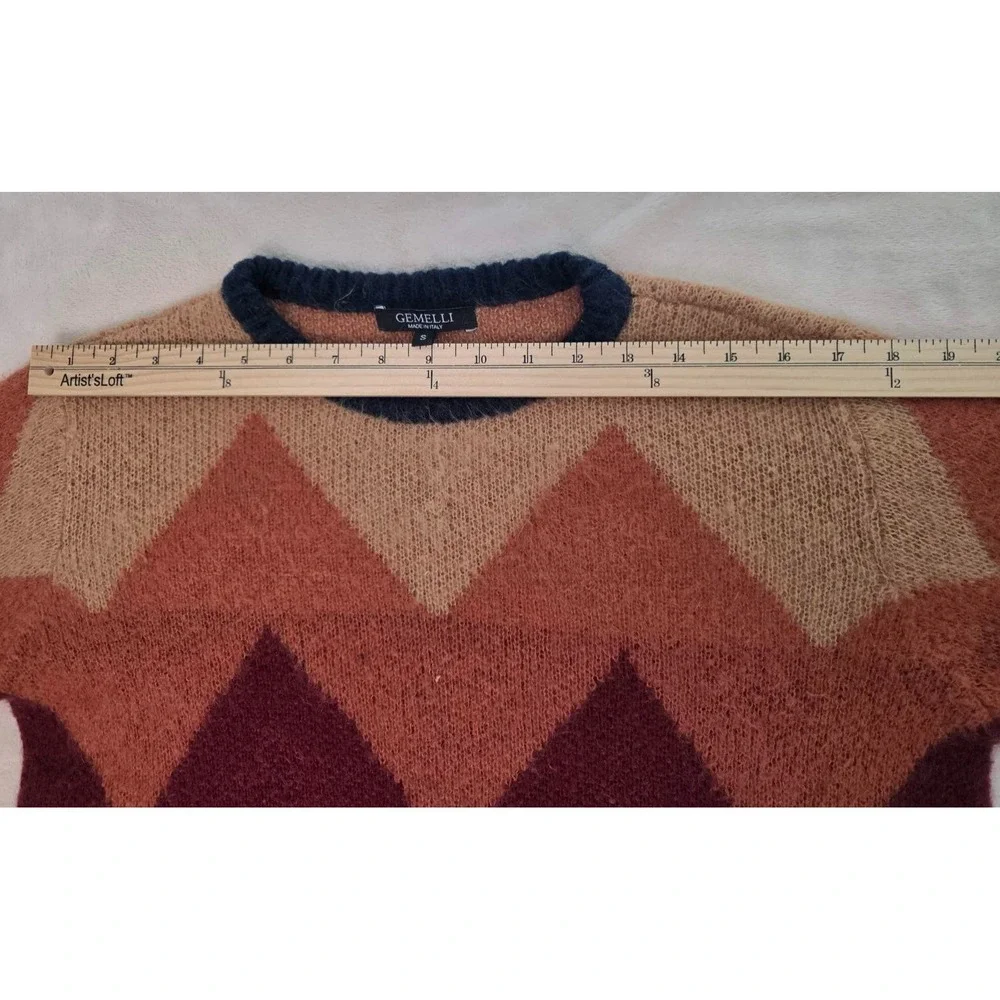 Gemelli Sweater Size‎ S Italian Mohair Brown Blue Red Chevron Pattern Crewneck